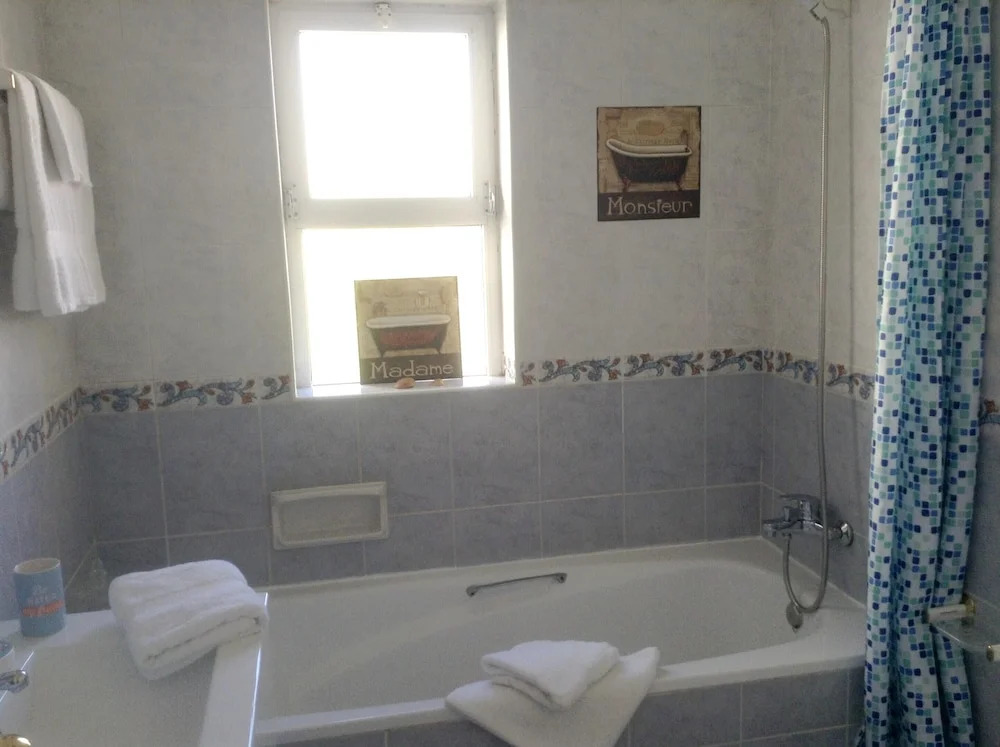 Apartment With 2 Bedrooms in Portimão, With Wonderful City View, Pool