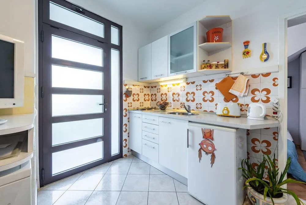 Apartment Ivona With Teracce