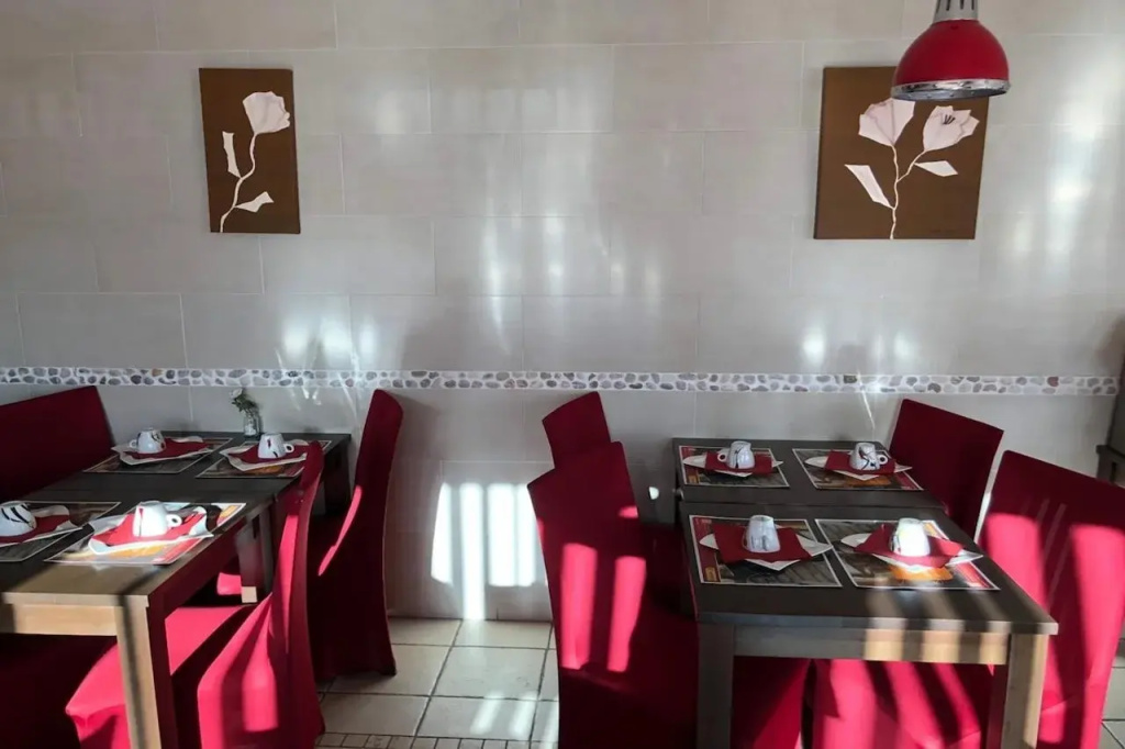 HOTEL RESTAURANT PARIS PACIFIC PARIS-VILLEJUIF- PRES DU METRO LHAY LES ROSES LIGNE 14 - Direct PARIS-AEROPORT ORLY ET INSTITUT GUSTAVE ROUSSY