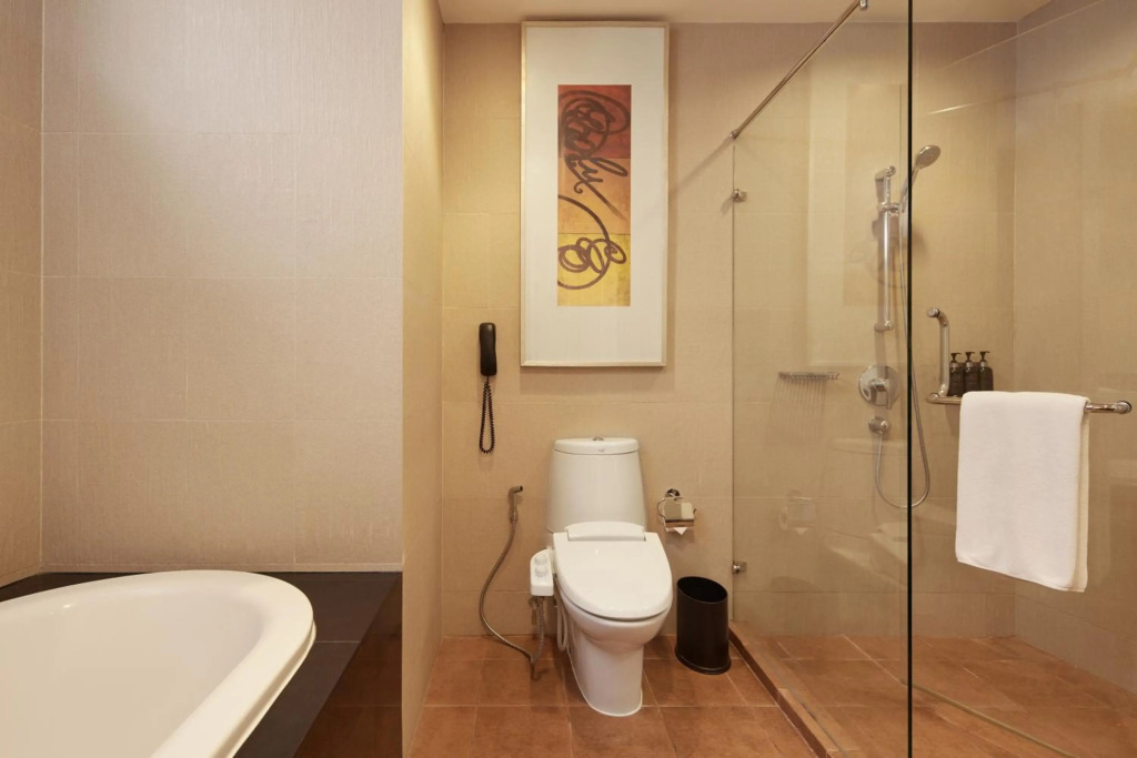 Dusit Suites Hotel Ratchadamri, Bangkok