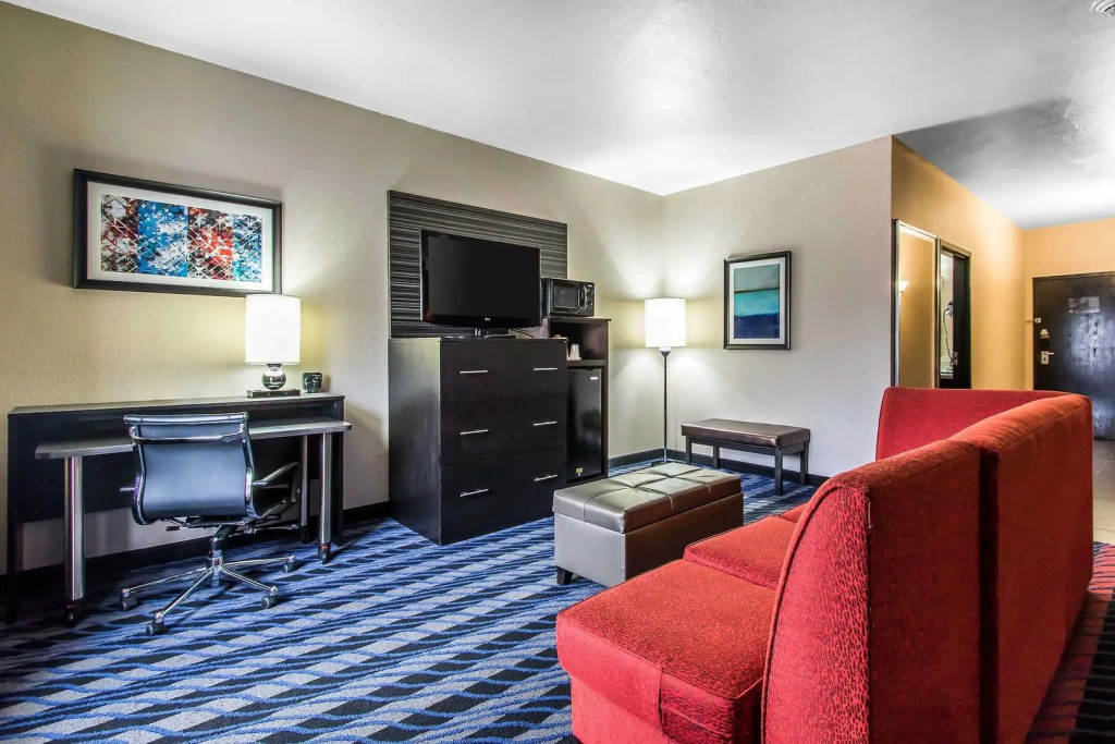 Comfort Suites Fairgrounds West