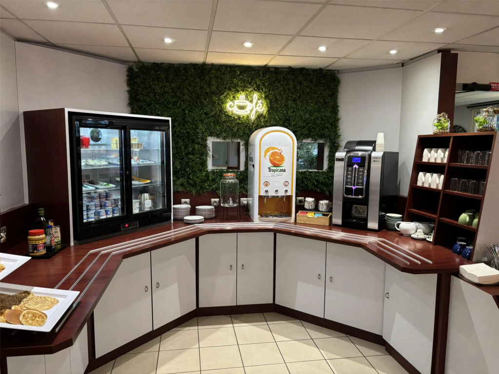 Kyriad Bordeaux Lormont