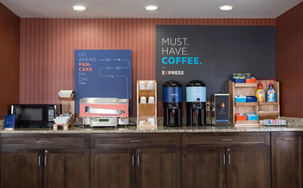 Holiday Inn Express Hartford-Newington by IHG