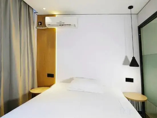 Changee Hotel MINI (Shanghai Pudong Jinqiao Road Subway Station)