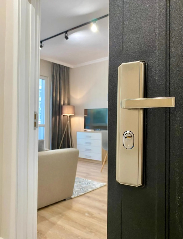 Stylish Top Centre Apartment for 4 guests