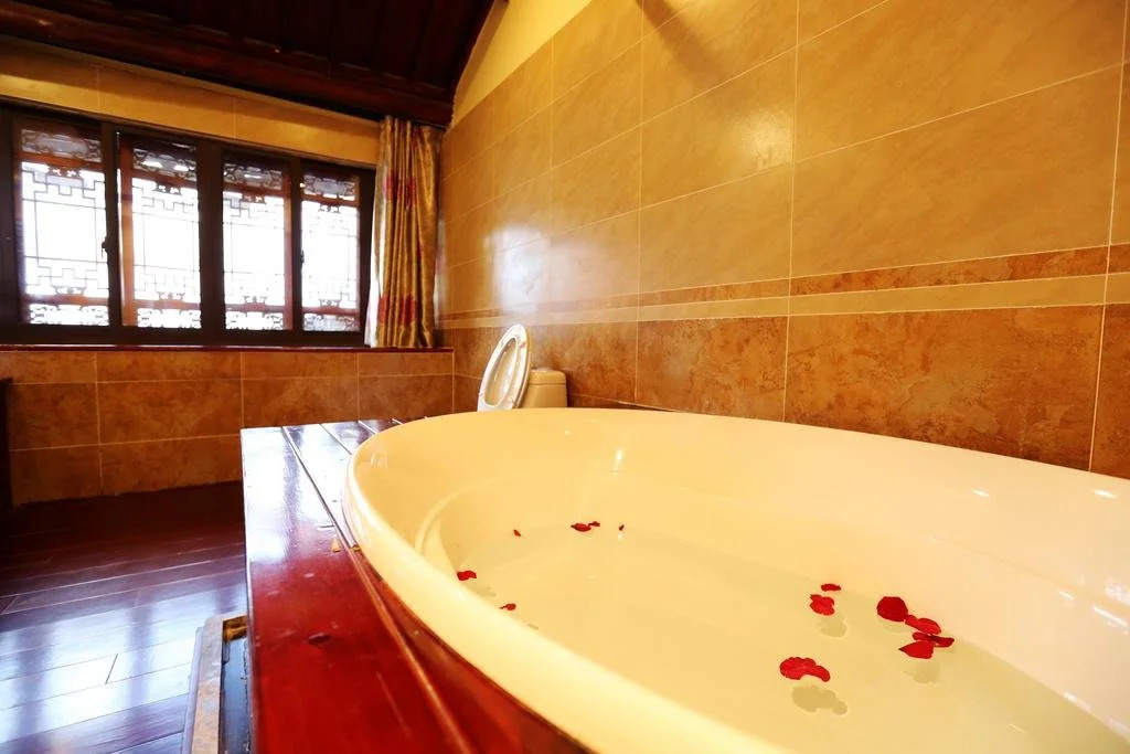 Lijiang Vientiane Lancuo Mosuo Inn