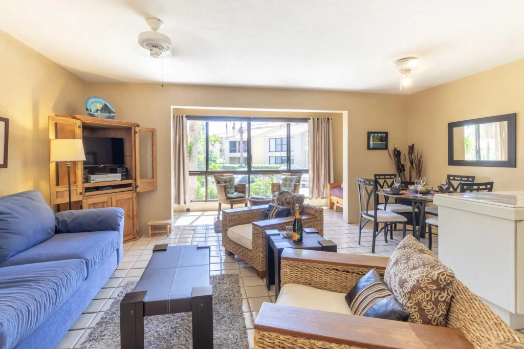 Warm Cozy 1bed Condo Close to Everything Your Los Cabos Home Away From Home