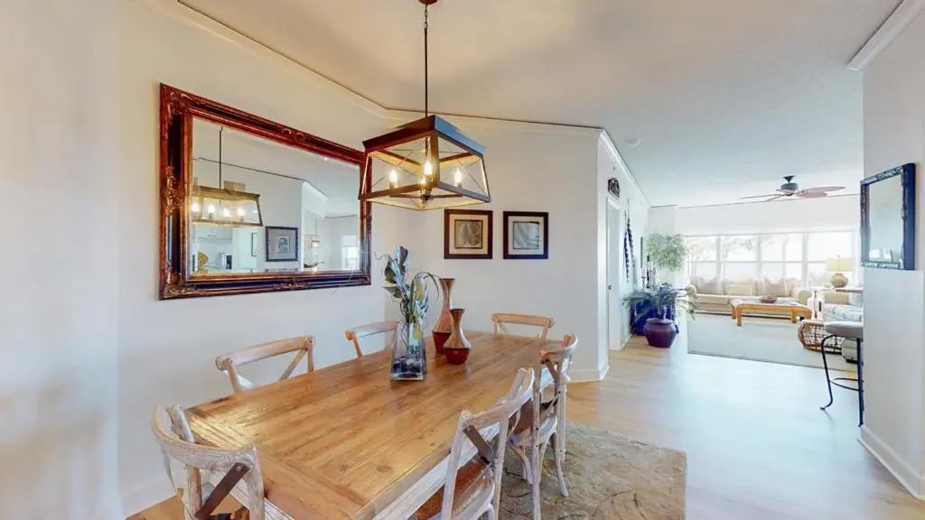 5108 Hampton Place South