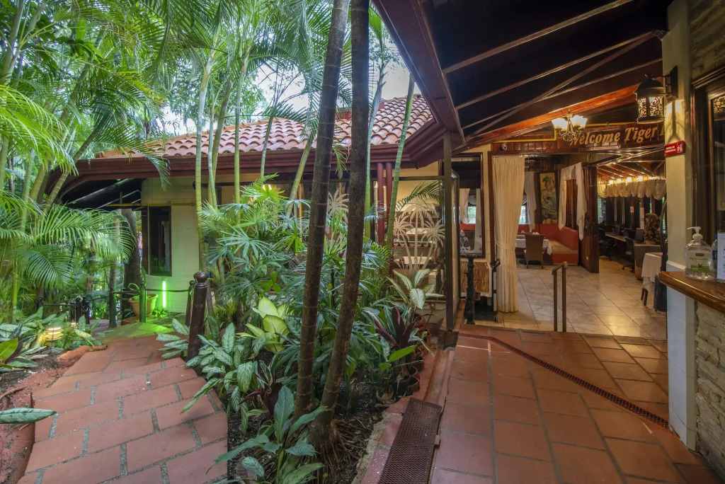 Hotel Villas Lirio