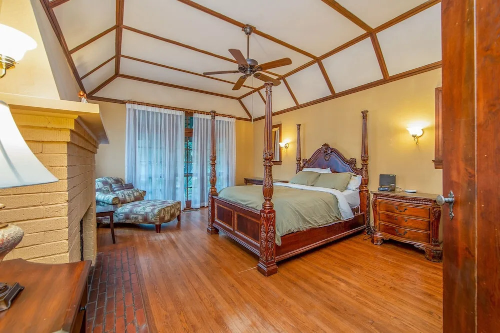 The Tudor Cottage