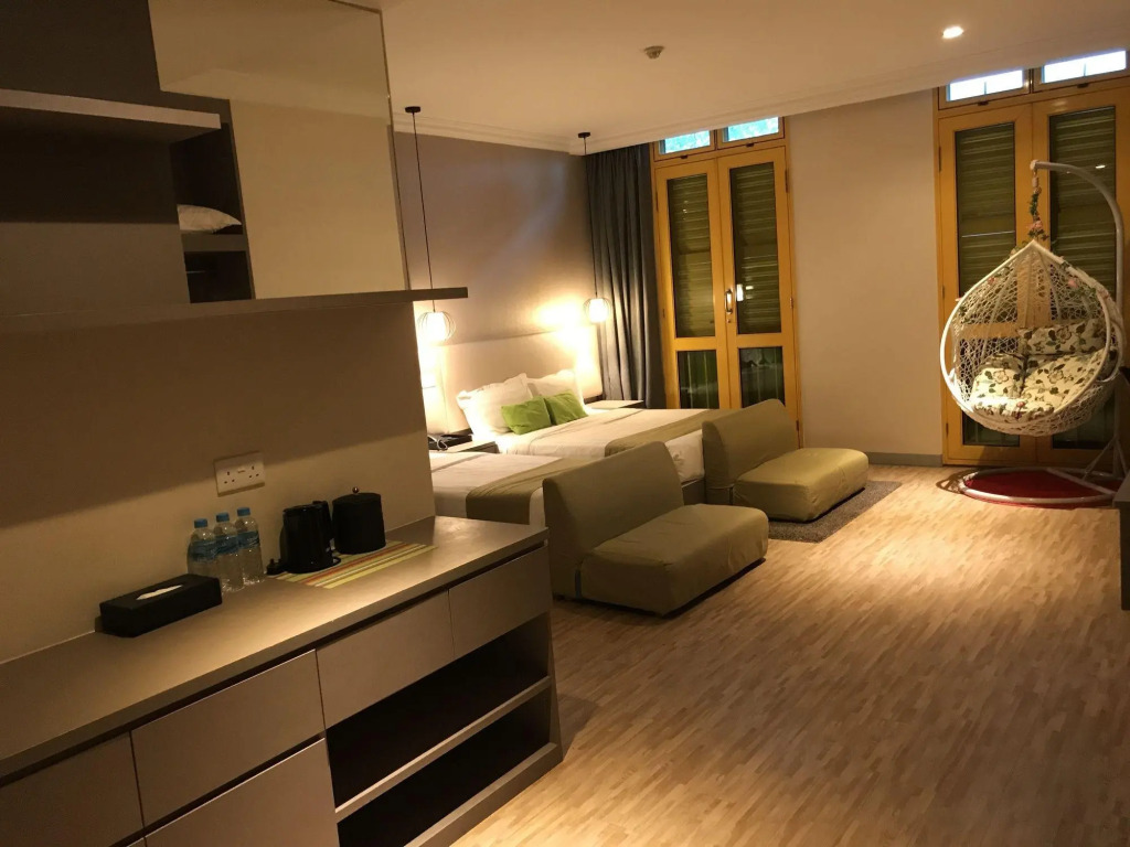 Champion Hotel
