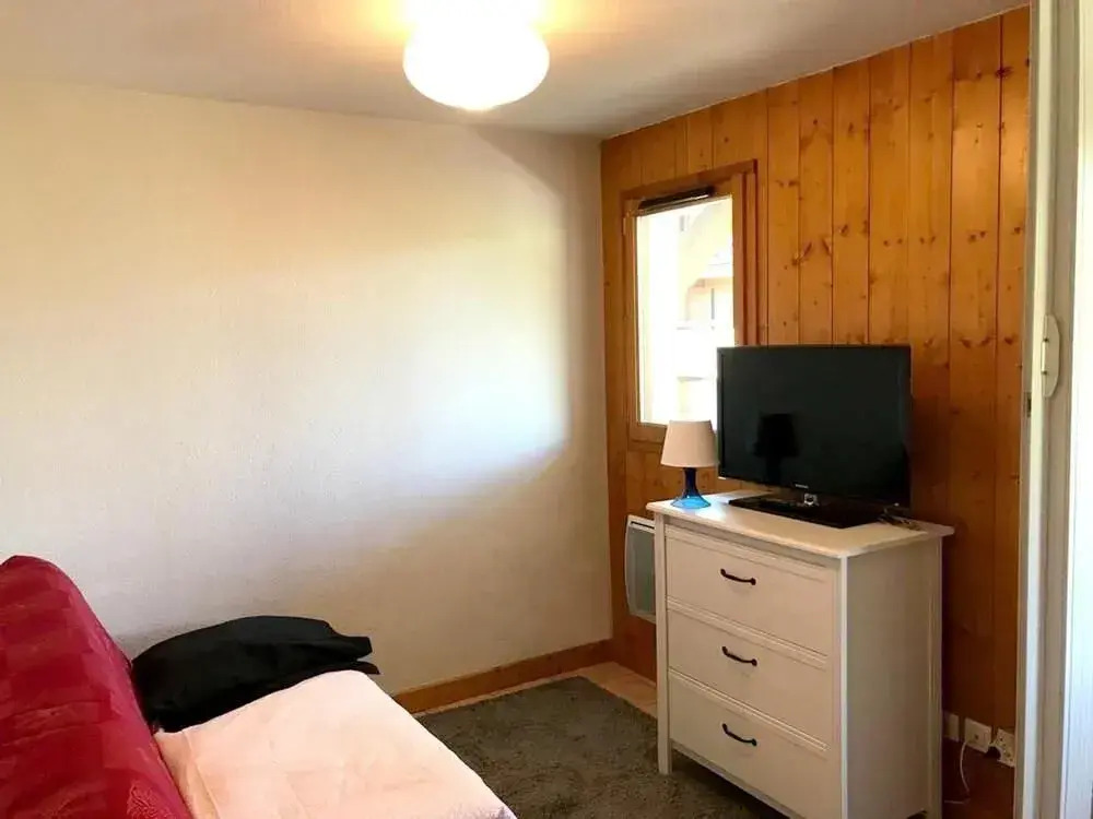 Apartment With One Bedroom In Les 2 Alpes, With Wonderful Mountain View, Furnished Terrace And Wifi