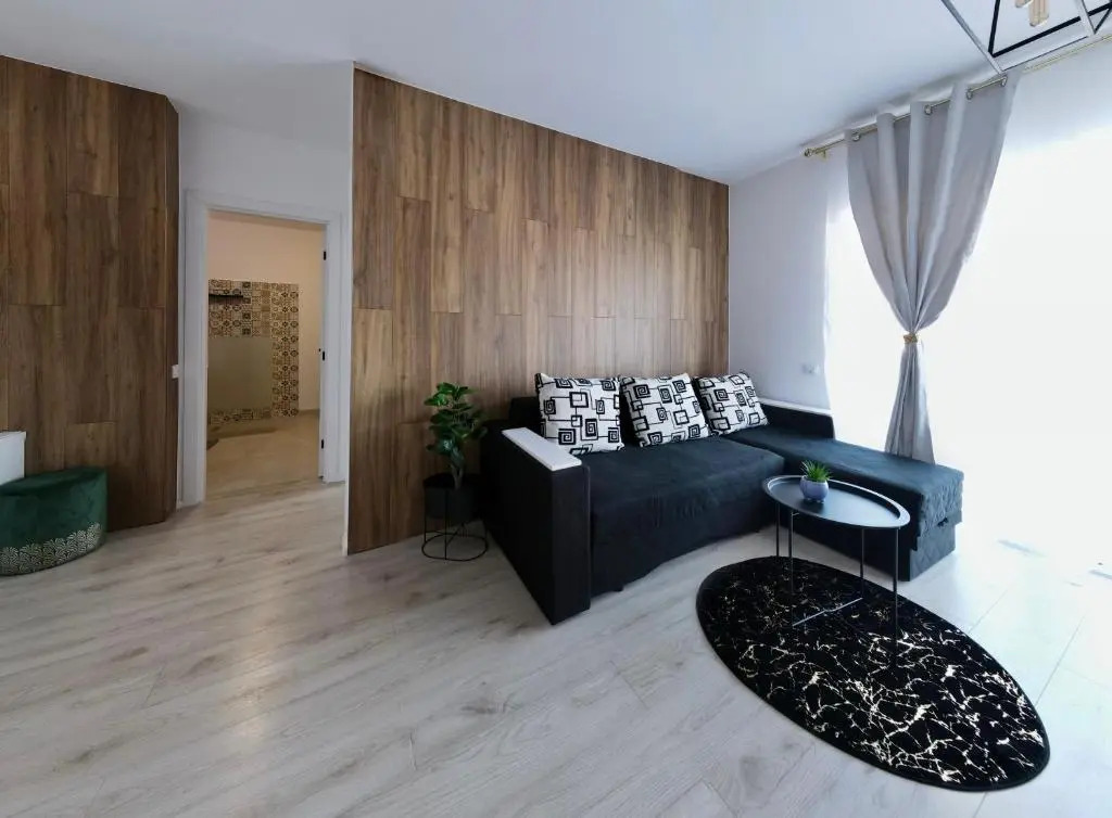 Cozy apartment w balcony&parking