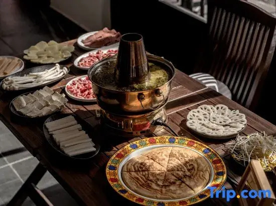 Xunguang Yuegui · Snow Mountain Secret Boutique Stay (Mount Siguniang Scenic Area)