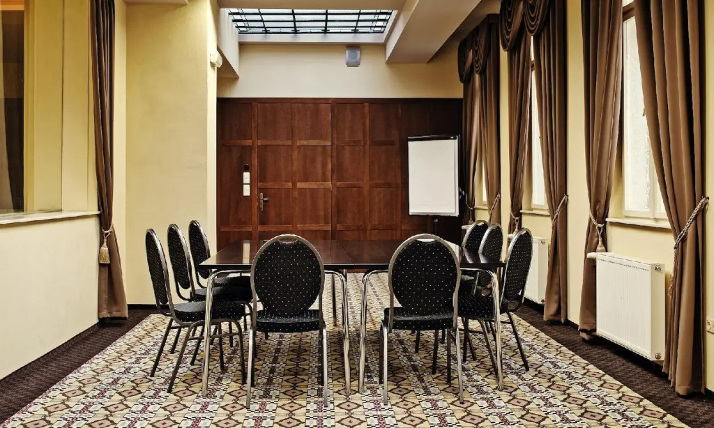Grandezza Hotel Luxury Palace