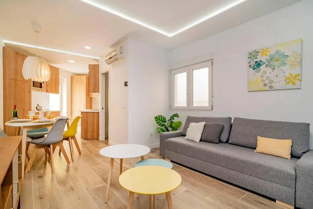 Bright apartment near Casa de Campo by Batuecas