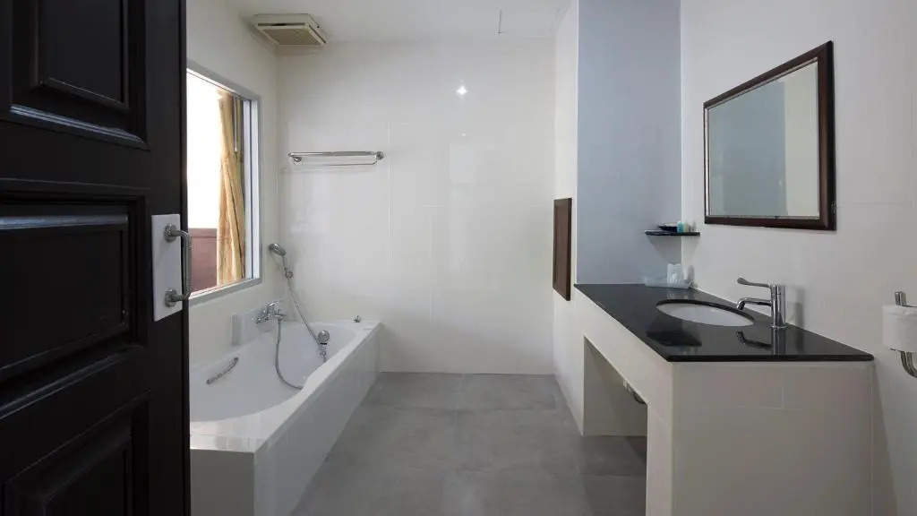 ARAYA HOTEL