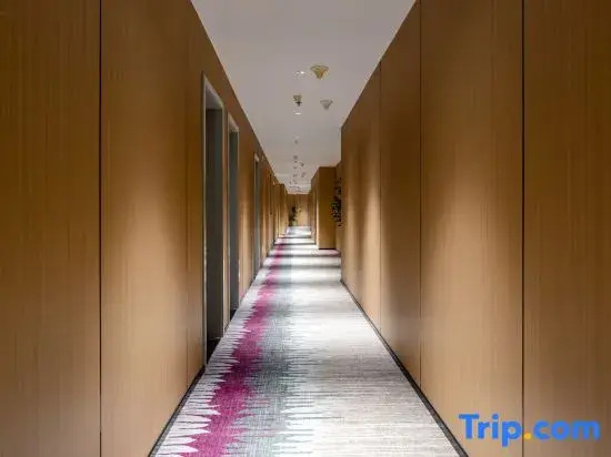 Wanbai Hotel (Shanghai Hongqiao Airport National Convention and Exhibition Center)
