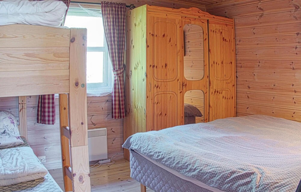Nice Home In Lindesnes With Sauna