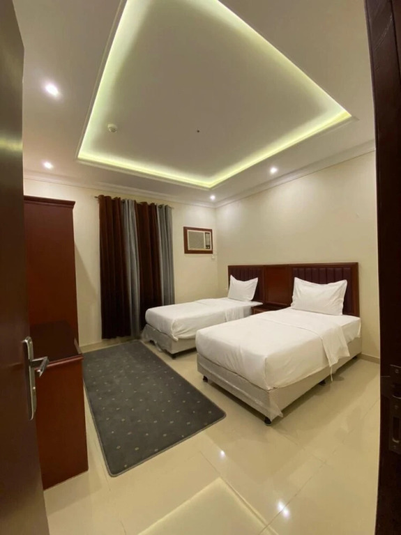 Roshan Hotel Suites