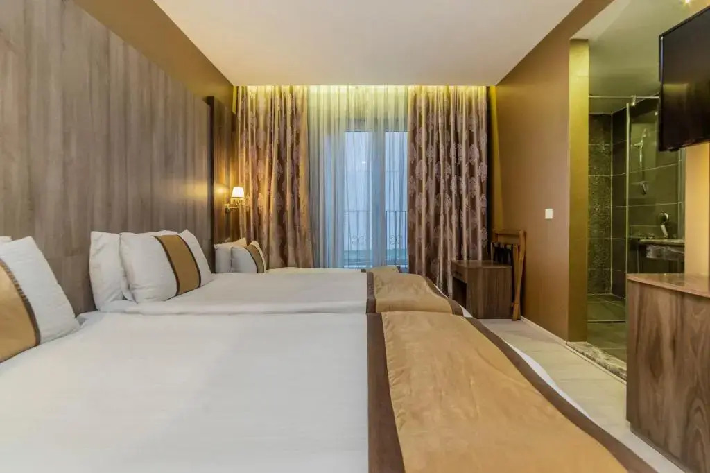 Royal Capital Thermal & Spa Hotel