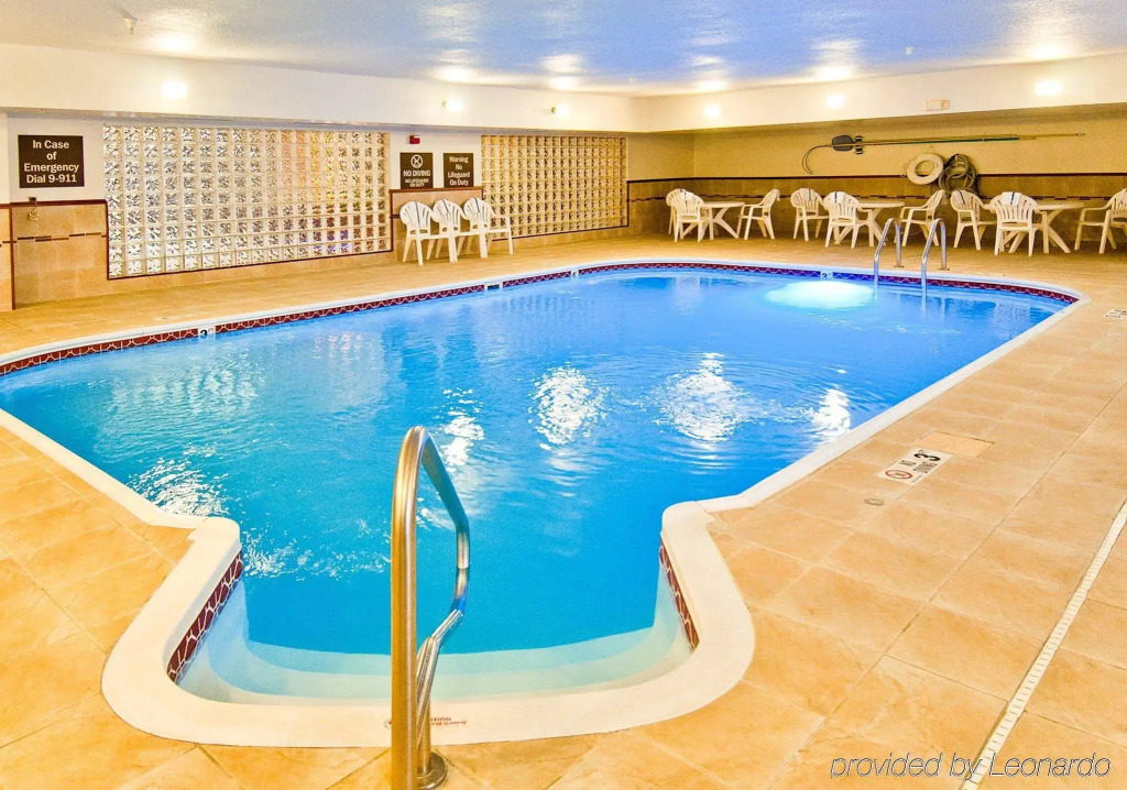 Quality Suites Addison-Dallas