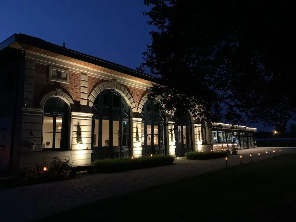 ORANGERIE de CHATEL-Selection FIGARO & ELLE Magazine
