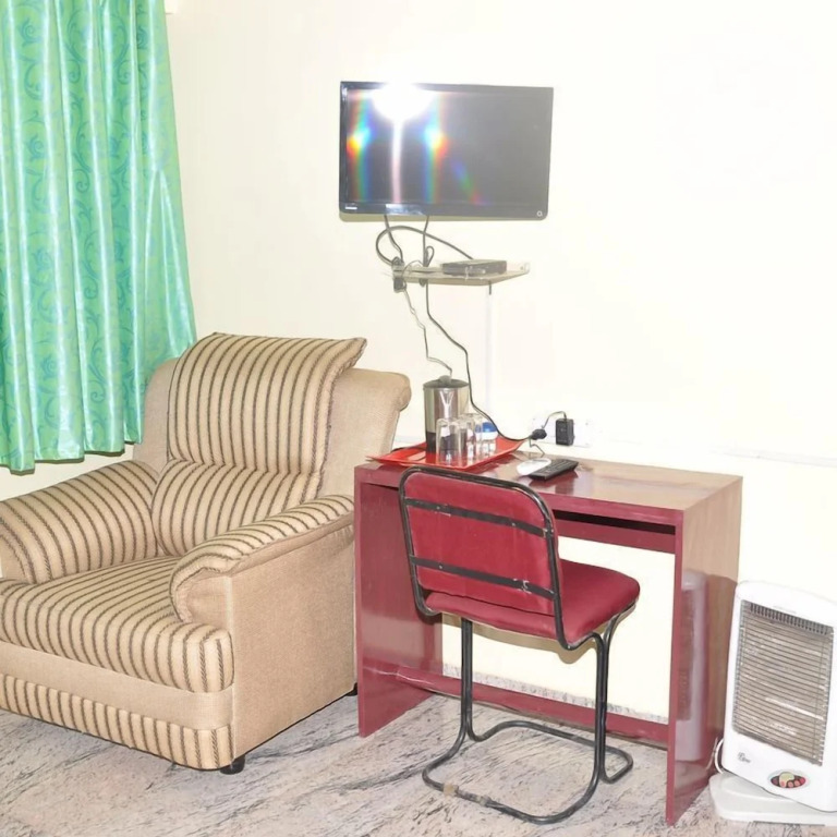 Rishon Suite