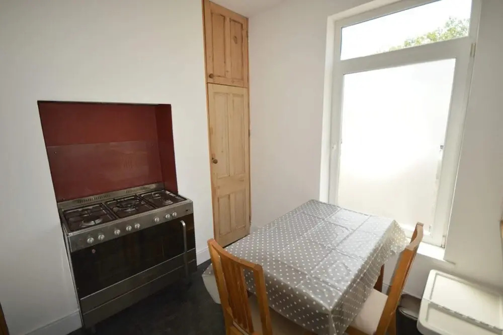 2 Bedroom Home in Gloucester Road