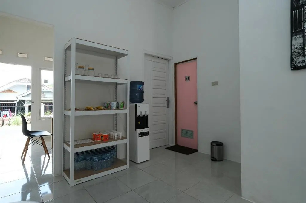 OYO 2551 Mango Residence