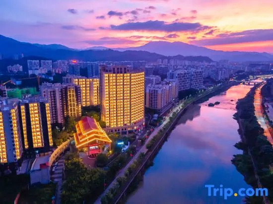Wuzhishan Qingneng Lijingwan Hotel