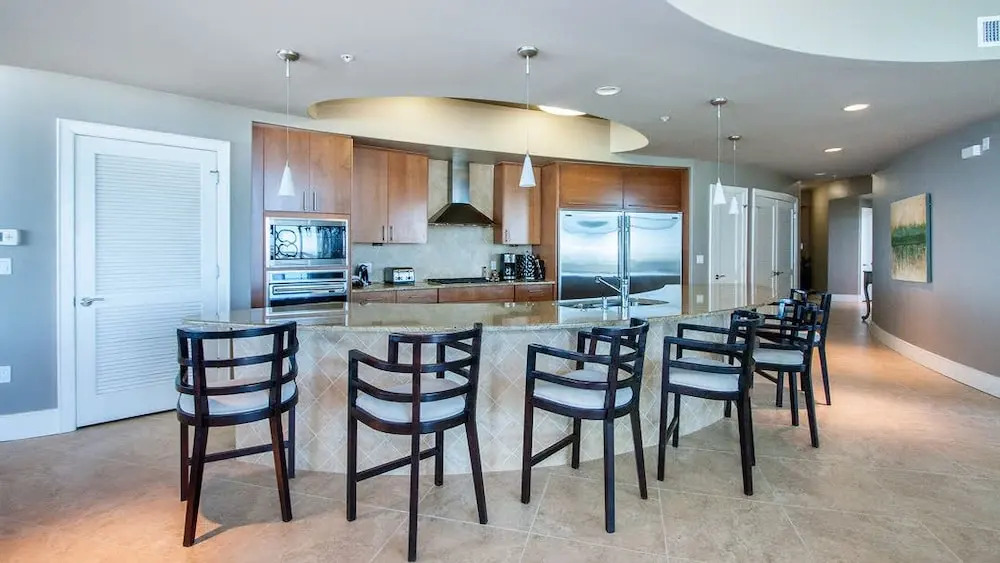 Spacious Four Bedroom With Wrap-around Balcony - Unit Tpd0901
