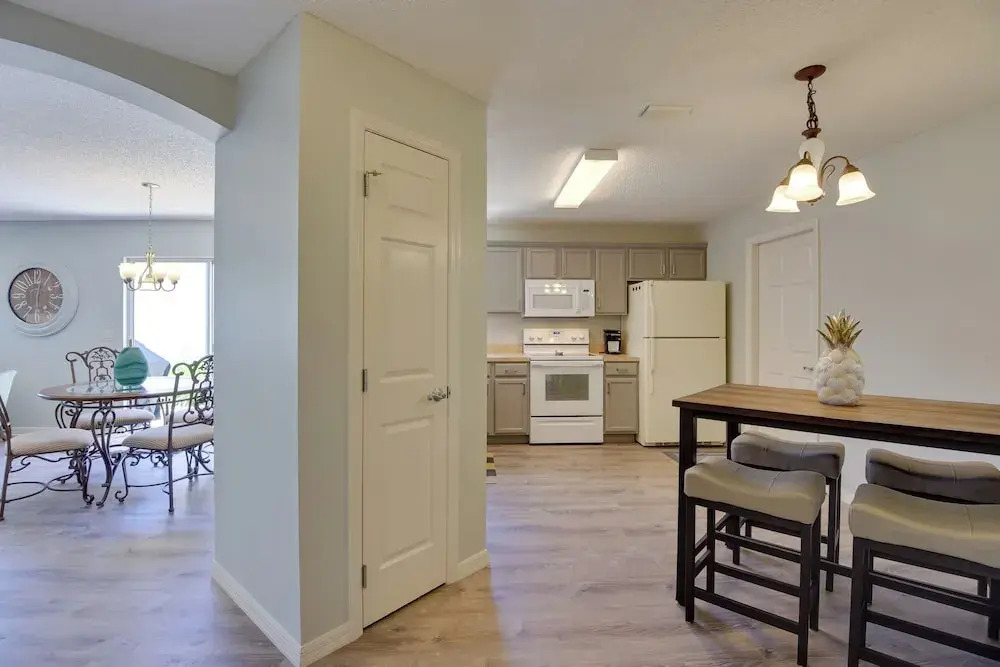 Courtyard Villa w/ Lanai & Community Amenities