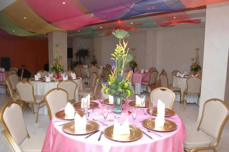 Hotel Intersuites