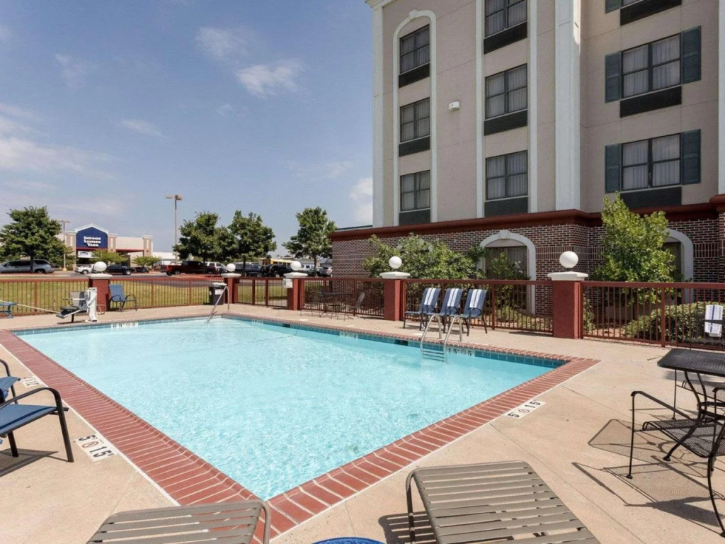 Comfort Suites Southaven - Memphis South