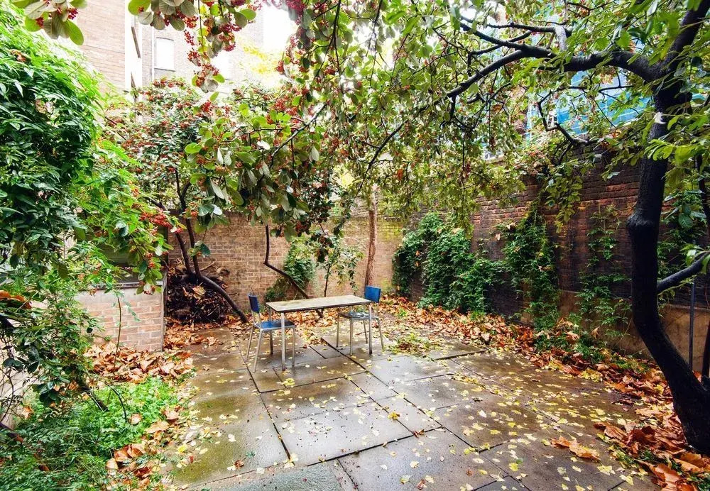 Classic home and garden in Bloomsbury