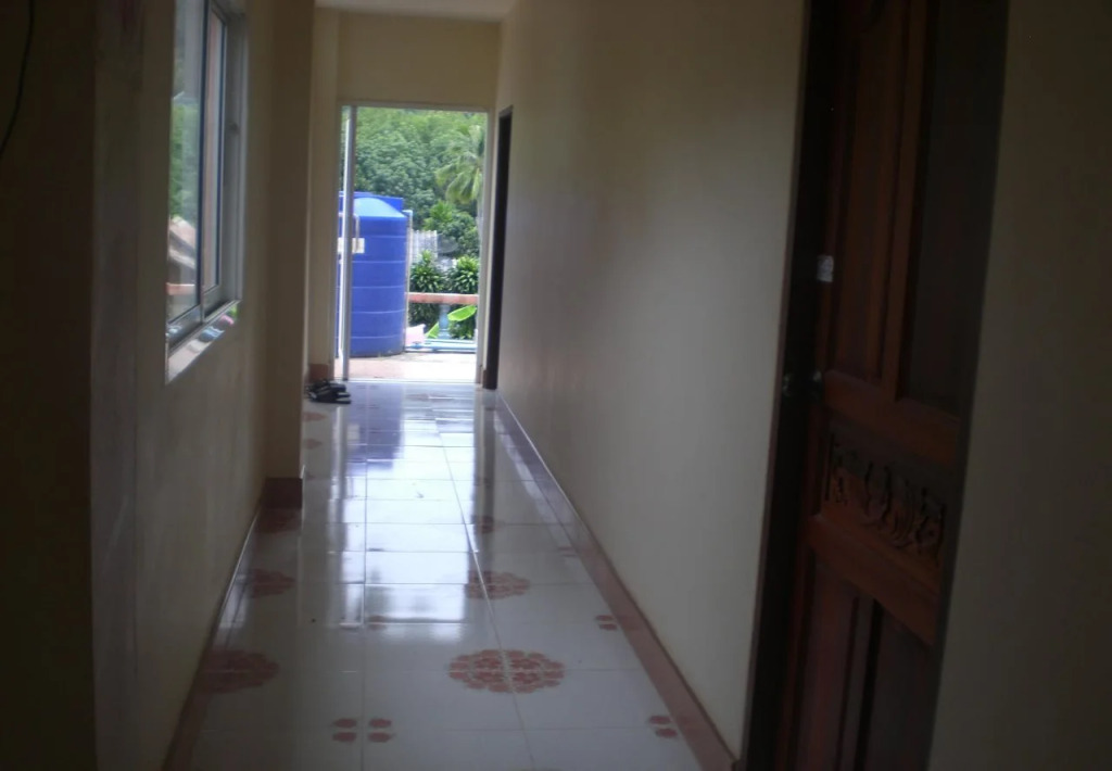 Lanta Orange House