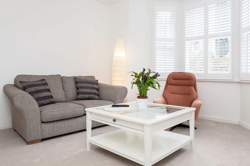 Lovely 1 Bed Self-Contained Flat in Greenwich