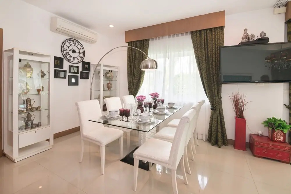 Luxury Villa With Private Swimmong Pool