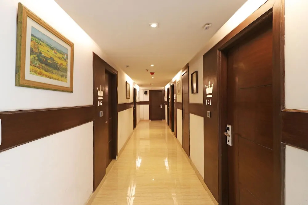 OYO 10327 The K Hotel