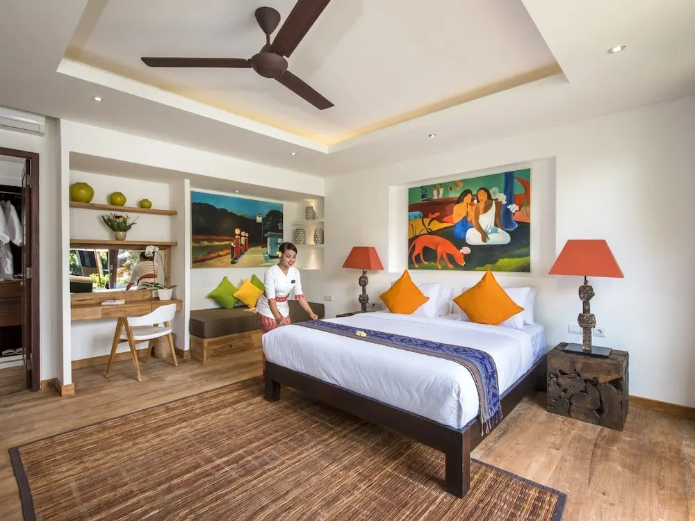 Villa Anam, 10 Bedrooms Private Villa in Seminyak