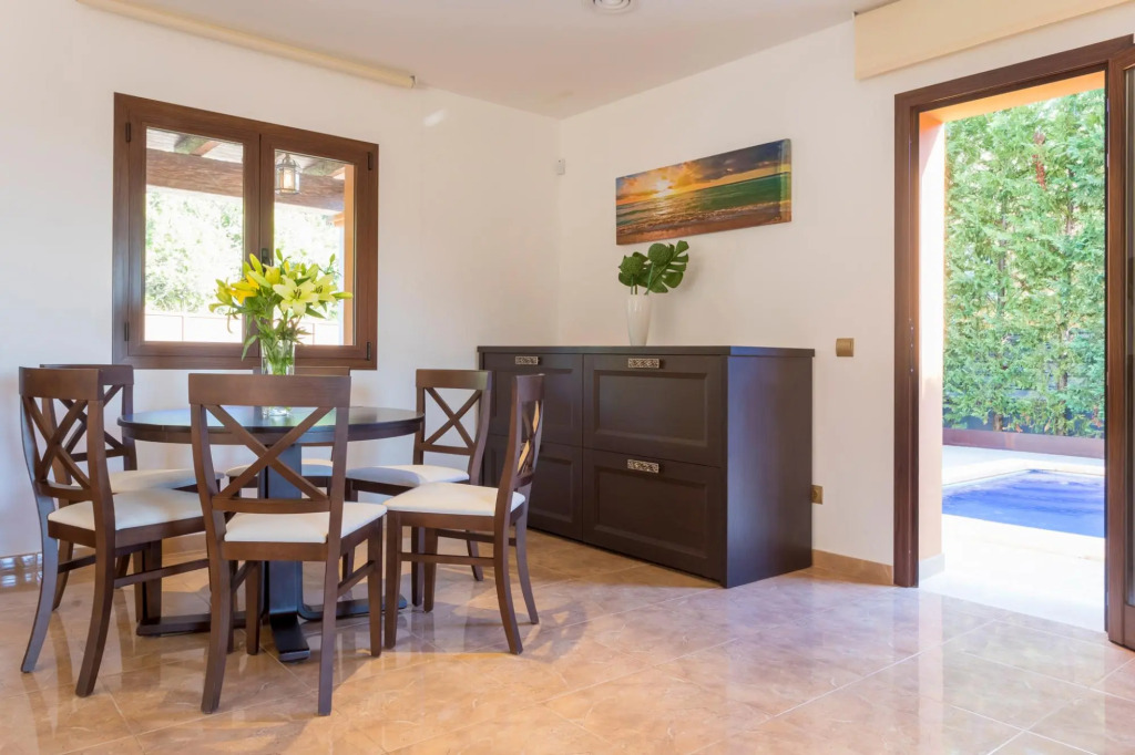 Villa Near Ibiza Town Sleeps 1214