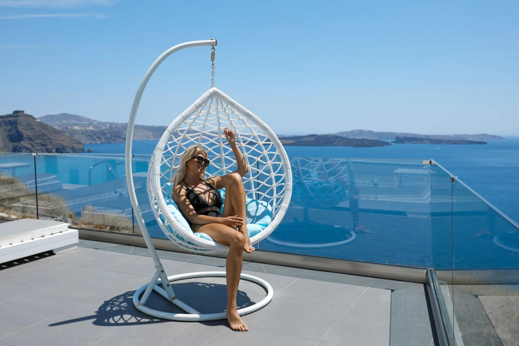 Oia Suites