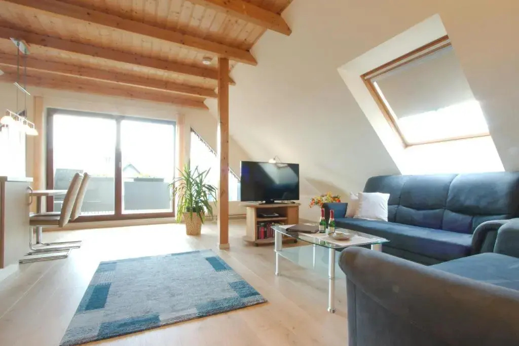 Zwei Ferienwohnungen Ankerpatz 70 qm mit Loggia & Puppenstube 50 qm mit Gartenterrasse in Hagenburg nähe Steinhuder Meer