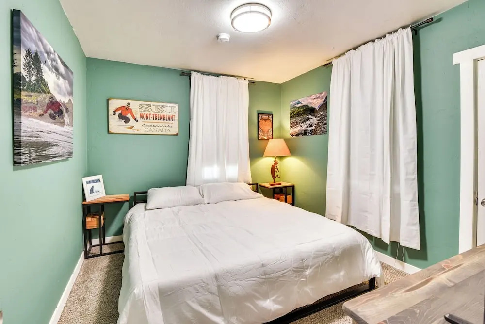 Pet-Friendly Clearfield Home Near Hill AFB