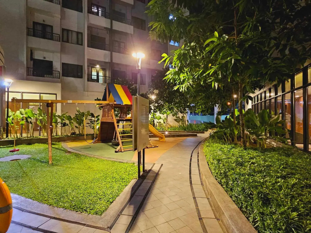 SM Spring Residences Tower 2 Condominium Bicutan Parañaque
