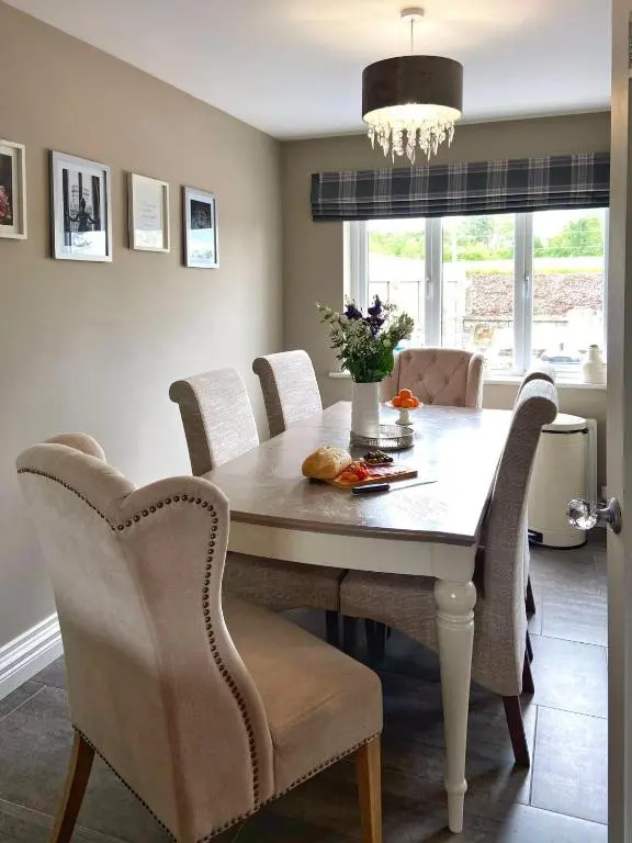 Swallow Lane, Enniskillen, Co Fermanagh, 5* Chic