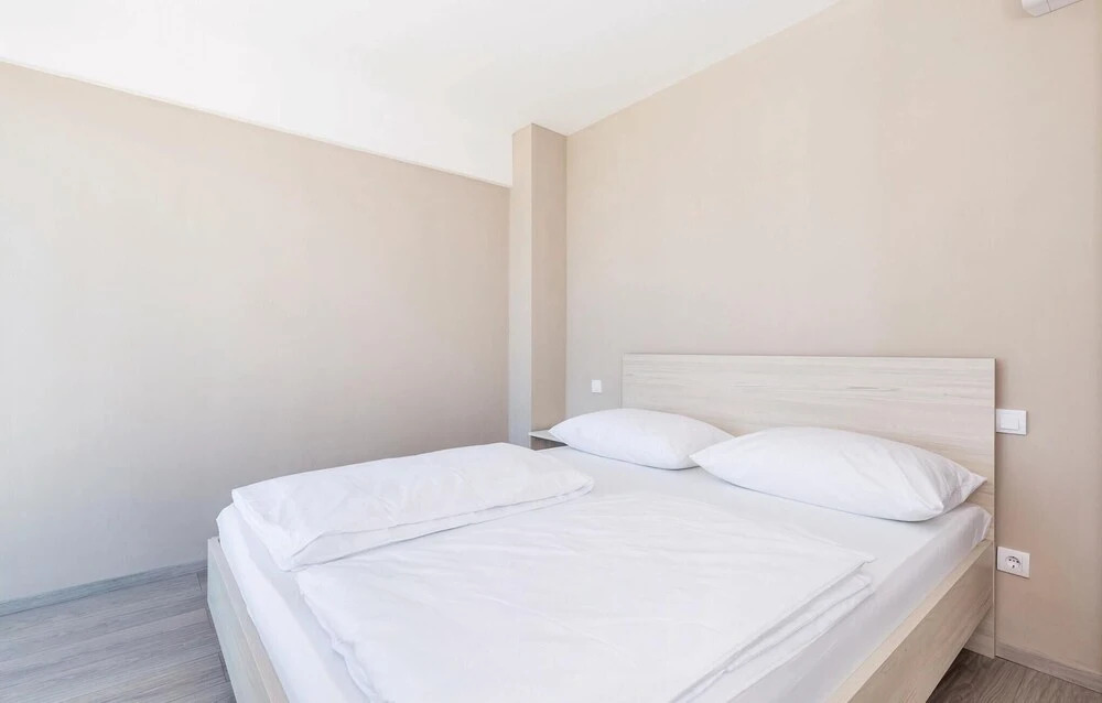 Stunning Home in Povljana With Wifi, 2 Bedrooms and Outdoor Swimming Pool