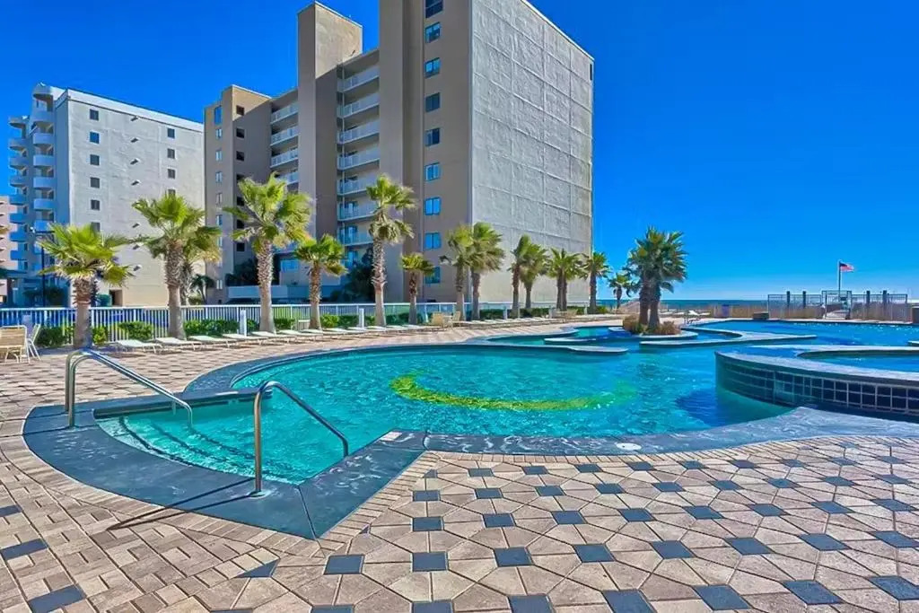 Crystal Tower 1204 2 Bedroom Condo by Redawning