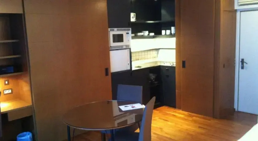 Home In Brussels - Kings Garden - Louise district
